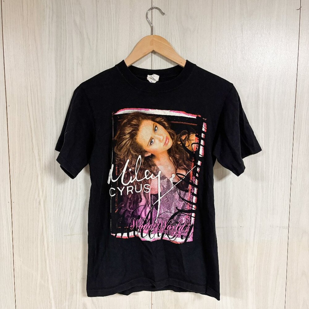Y2K 2009 Miley Cyrus Wonder World Tour Anvil Vintage Tshirt